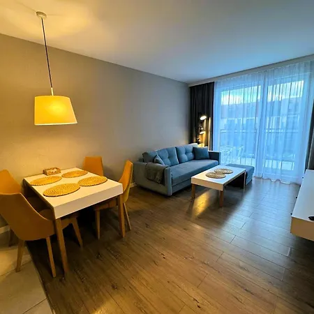 In Mi Dzyzdroje With Swimming Pool Apartment *