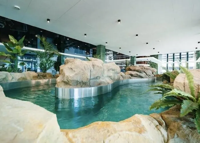 Lägenhet In Mi Dzyzdroje With Swimming Pool And