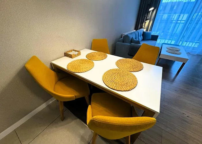 In Mi Dzyzdroje With Swimming Pool And Lägenhet *